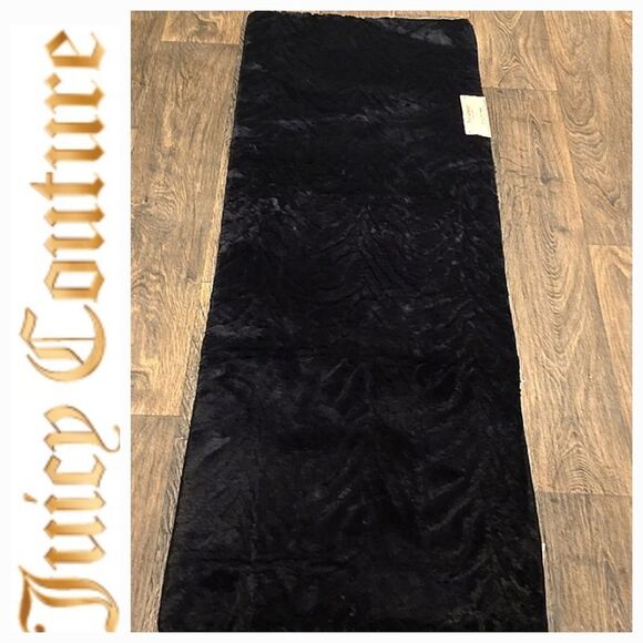 Juicy Couture Home Plush Accent Runner- Black - Picture 2 of 9